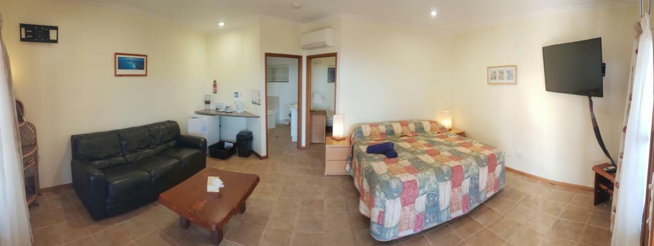 Escape 1770 Motel - No Kids - No Smoking - No Partying (Adults Only) Агнес Уотър Екстериор снимка