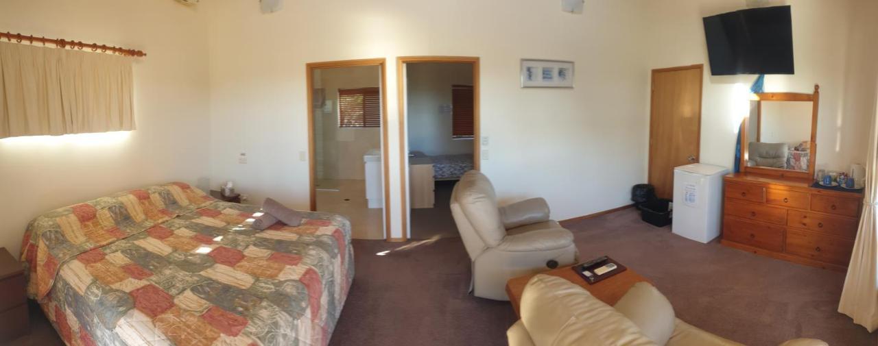 Escape 1770 Motel - No Kids - No Smoking - No Partying (Adults Only) Агнес Уотър Екстериор снимка